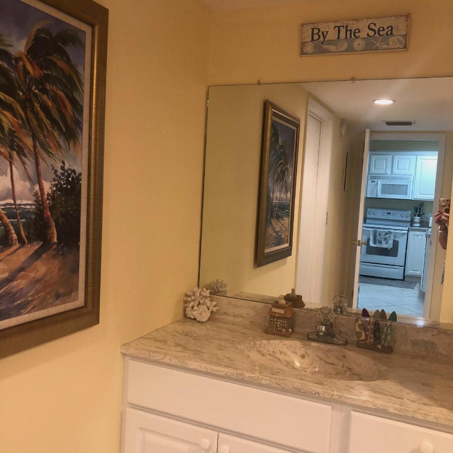 Beach Bungalow At Ocean Village Fort Pierce Exteriör bild