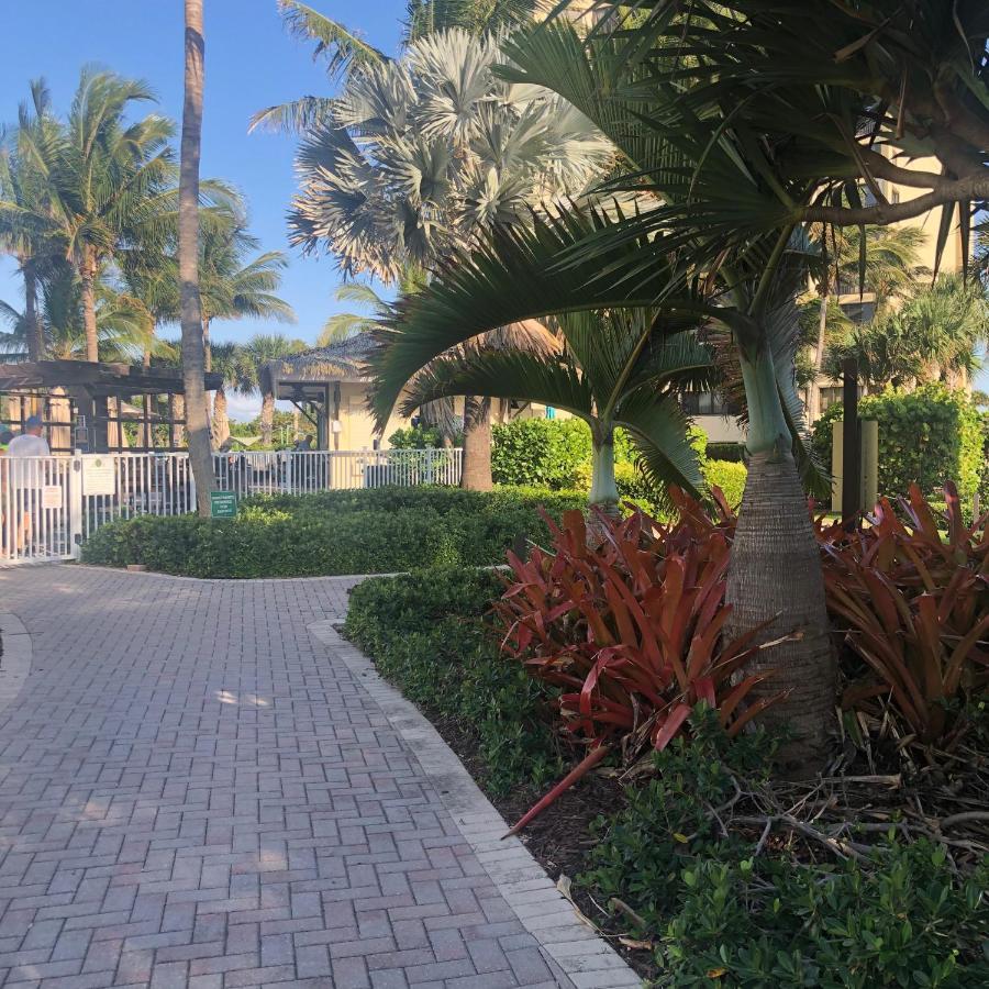 Beach Bungalow At Ocean Village Fort Pierce Exteriör bild