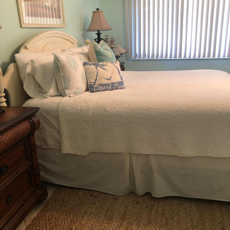 Beach Bungalow At Ocean Village Fort Pierce Exteriör bild